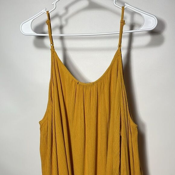 Ambiance peek a boo shoulder top - Picture 7 of 8